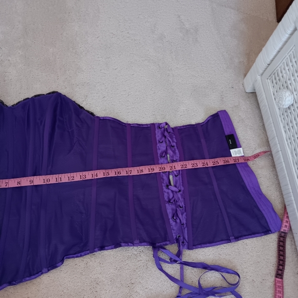 Frederick’s of Hollywood ~ Purple Satin Lace Strapless Corset – Size 34 - Picture 3 of 9
